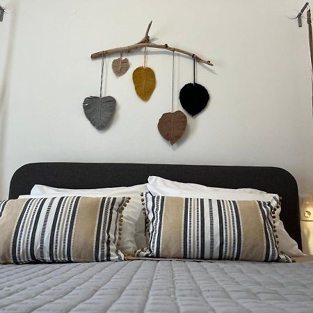Swallow'S Nest Apartment Paradisi  ภายนอก รูปภาพ