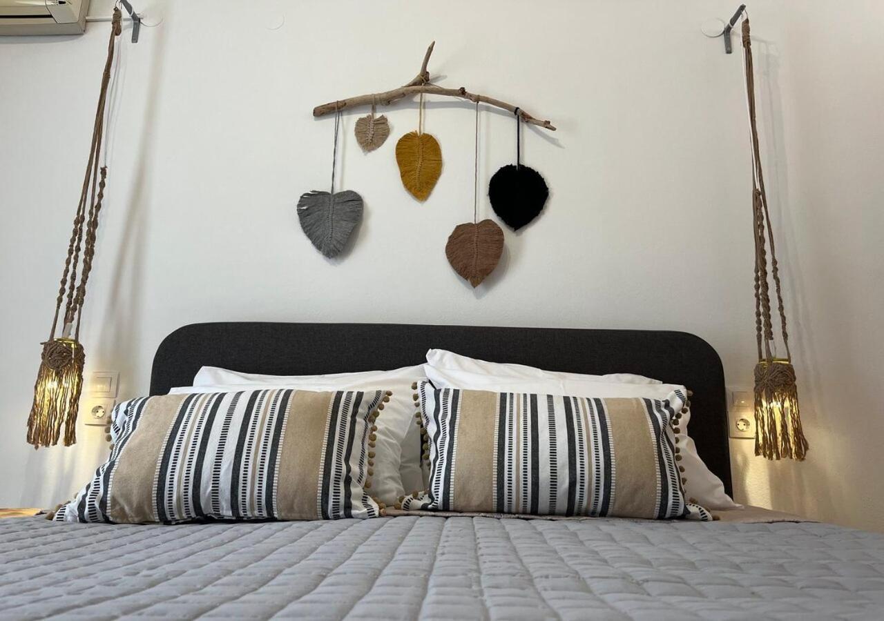 Swallow'S Nest Apartment Paradisi  ภายนอก รูปภาพ